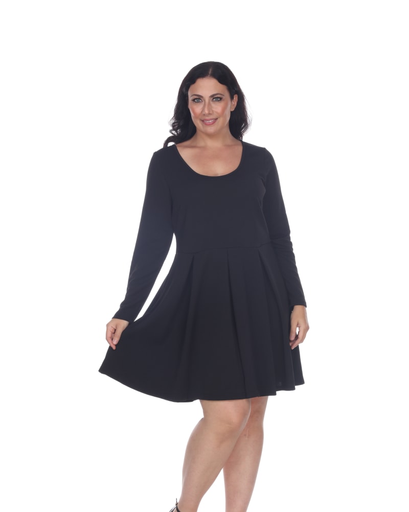 Front of a model wearing a size 2X Jenara Dress in Black by White Mark. | dia_product_style_image_id:257623